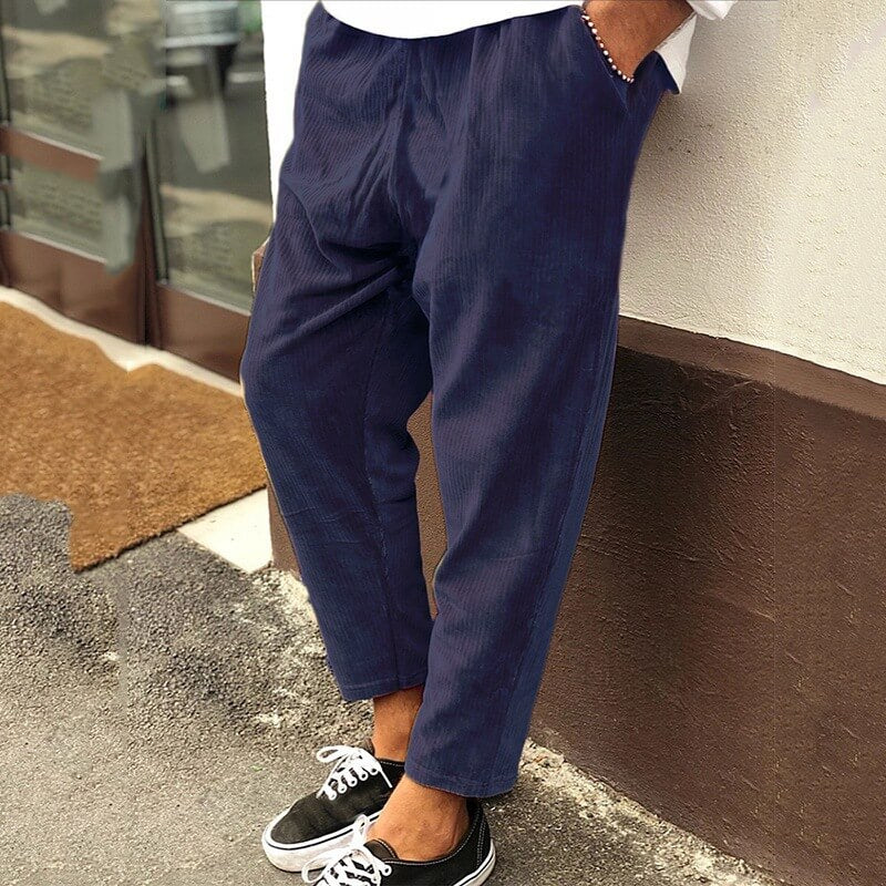 Manu - Die stylische und Hose aus Cord