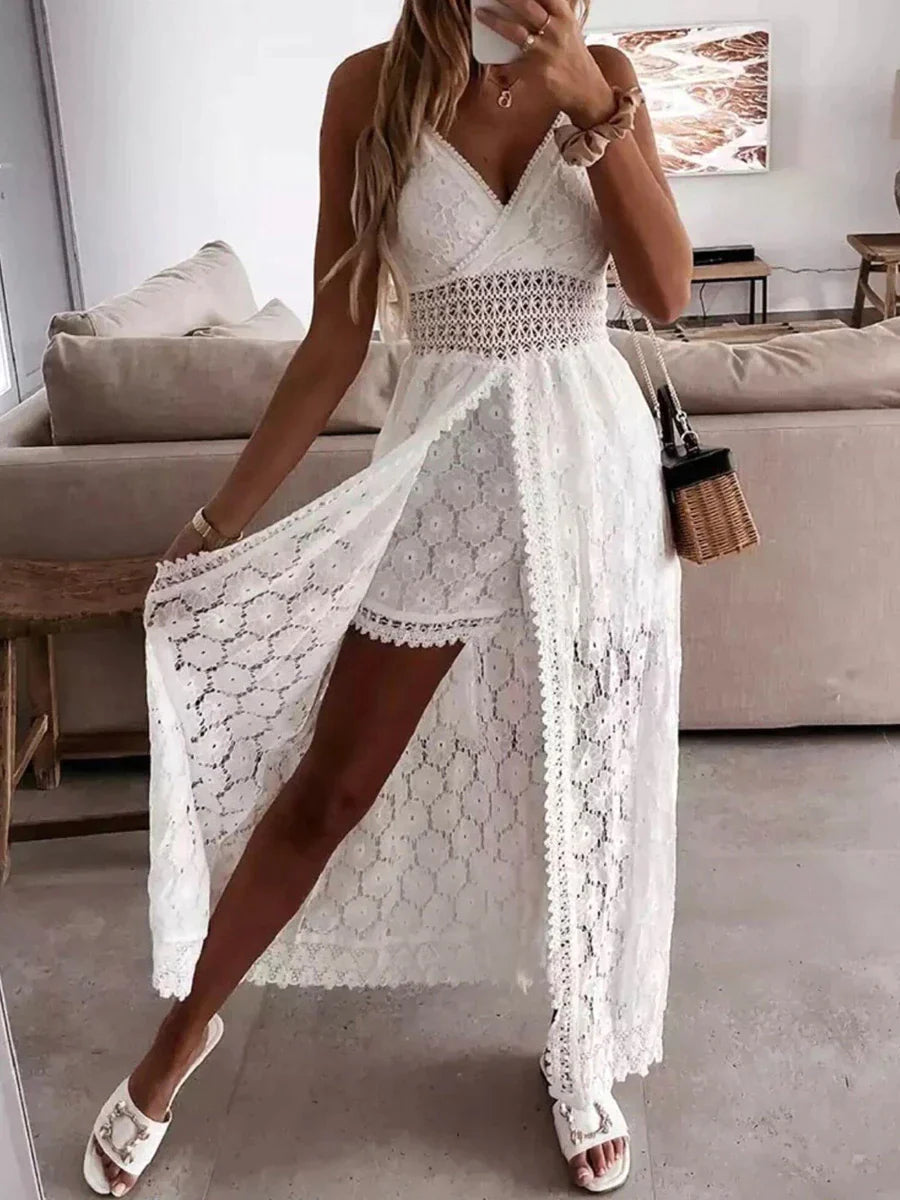 SABRINA - es Sommer Spitzenkleid mit integrierter Shorts