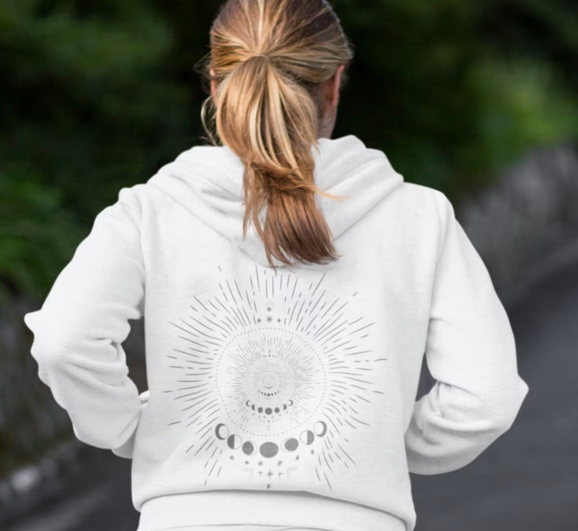 Linna - stylischer hoodie mit schriftzug